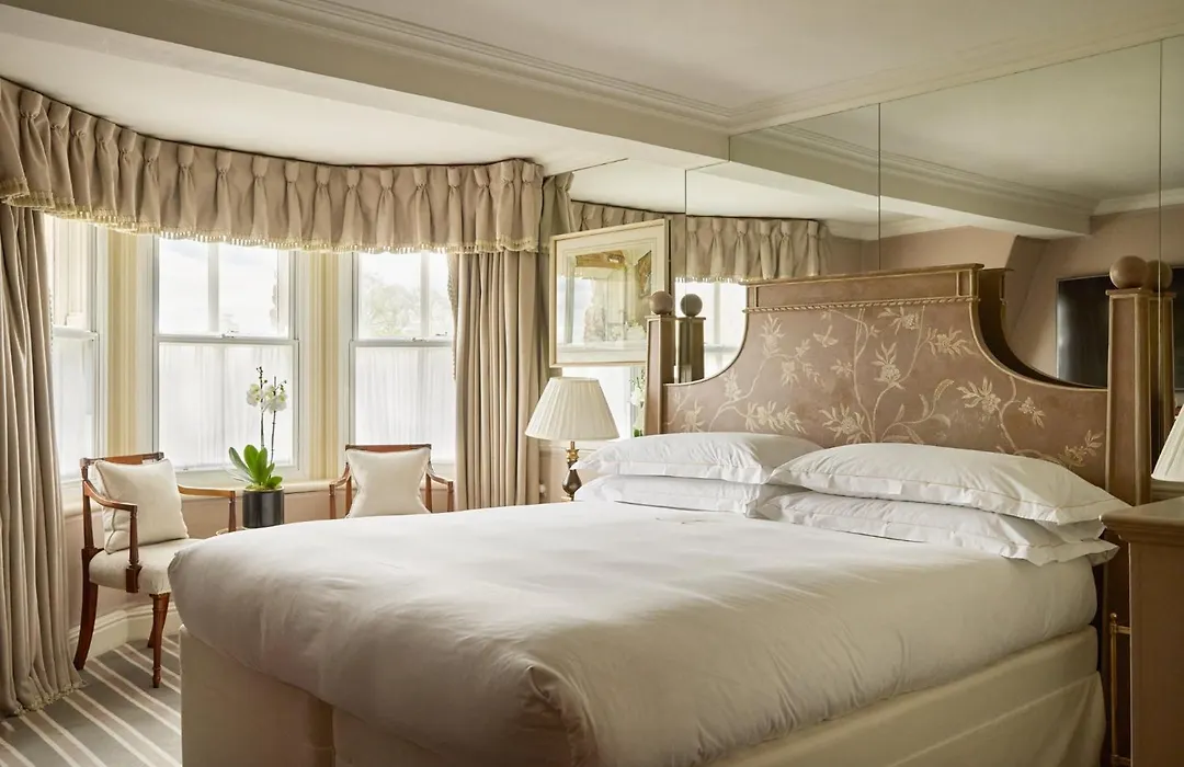 Milestone Hotel Kensington-1